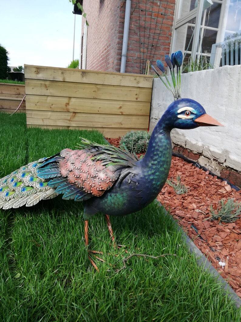 Xl iron peacock - Amazing detail and beautiful colours