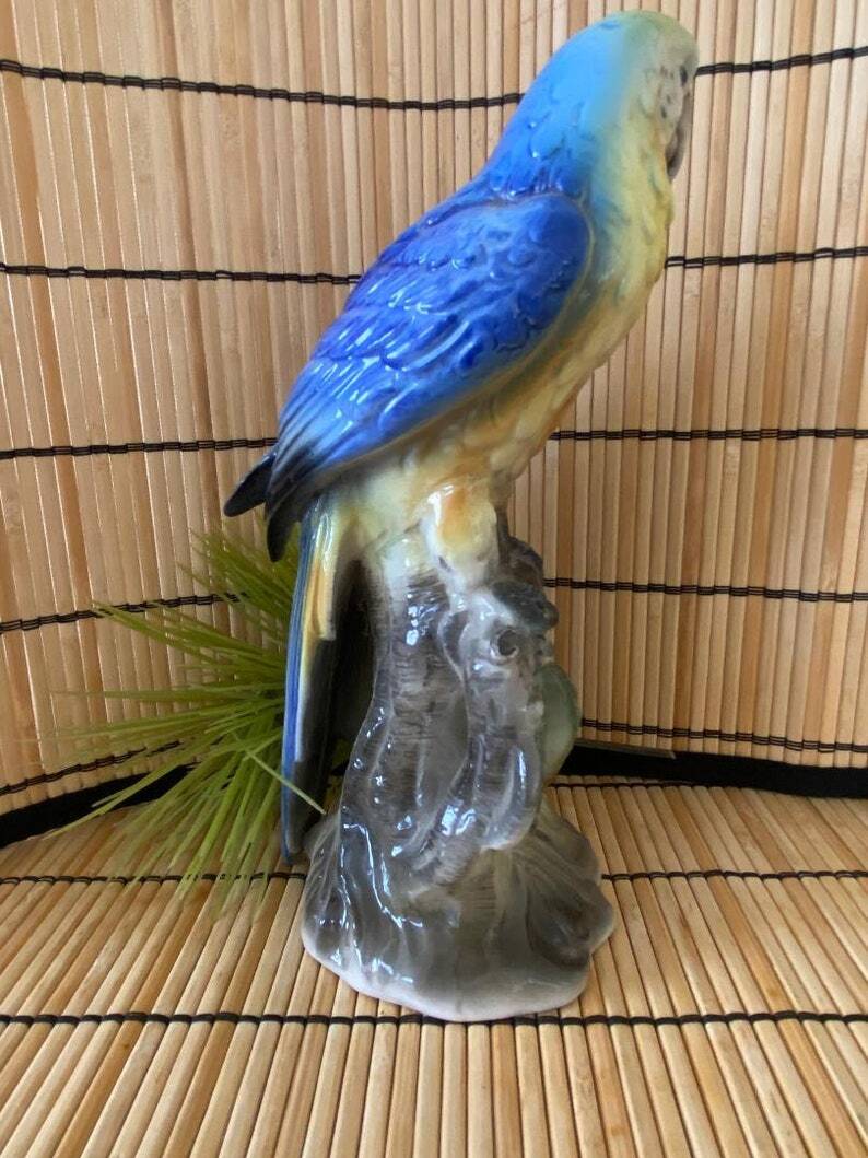 Parrot blue - vintage parrot - Florida retro decor - porcelain parrot - parrot figurine - beach decor - tropical parrot