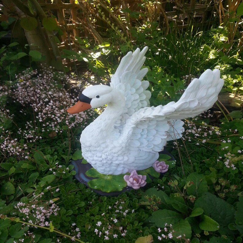 Flapping Swan Statue, Majesty of Swan Statue, Swan Statue for Lake And Swimming Pool Decoration, Swan Statue, Bird Statue, Garden Statue