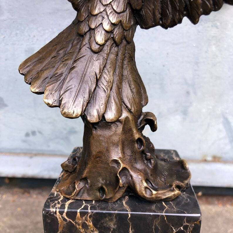 Vintage Bronze Sculpture Fishing Eagle on Marble Base, Ideal Gift for Hunter or Birds Enthusiast, Collectible Figurine Bird with Fish Statue
