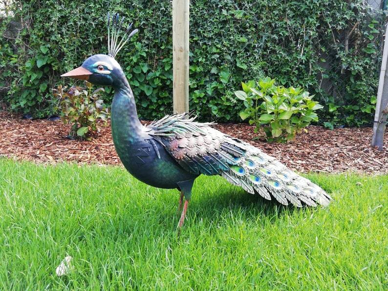 Xl iron peacock - Amazing detail and beautiful colours