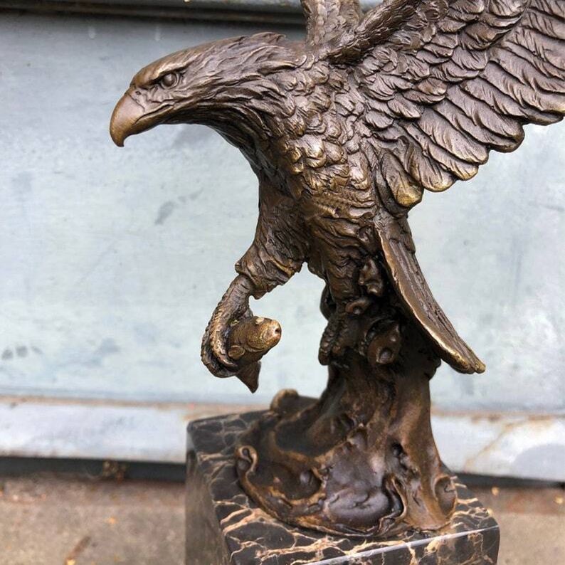 Vintage Bronze Sculpture Fishing Eagle on Marble Base, Ideal Gift for Hunter or Birds Enthusiast, Collectible Figurine Bird with Fish Statue