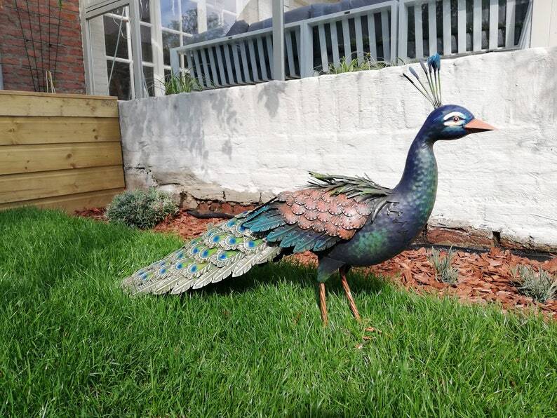 Xl iron peacock - Amazing detail and beautiful colours