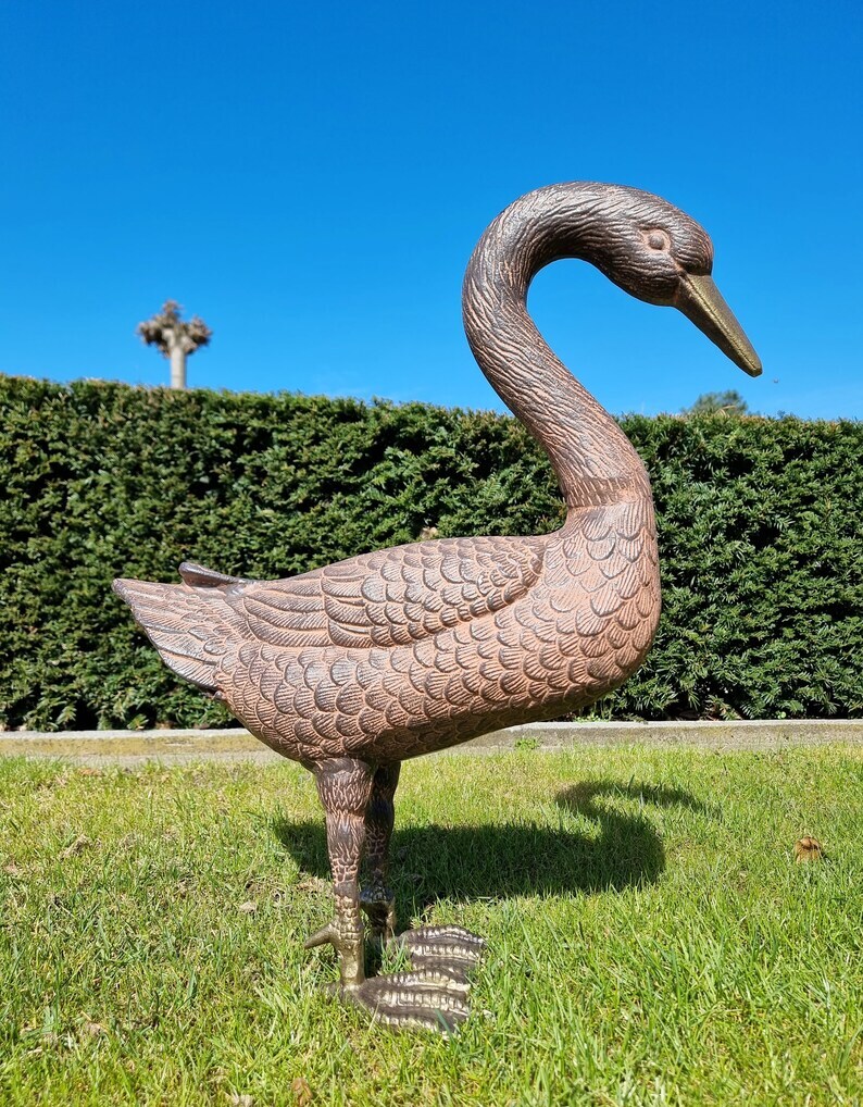 Couple of swans - Couple of geese - Lifelike wild birds - Waterfowl - animals in love - pond art