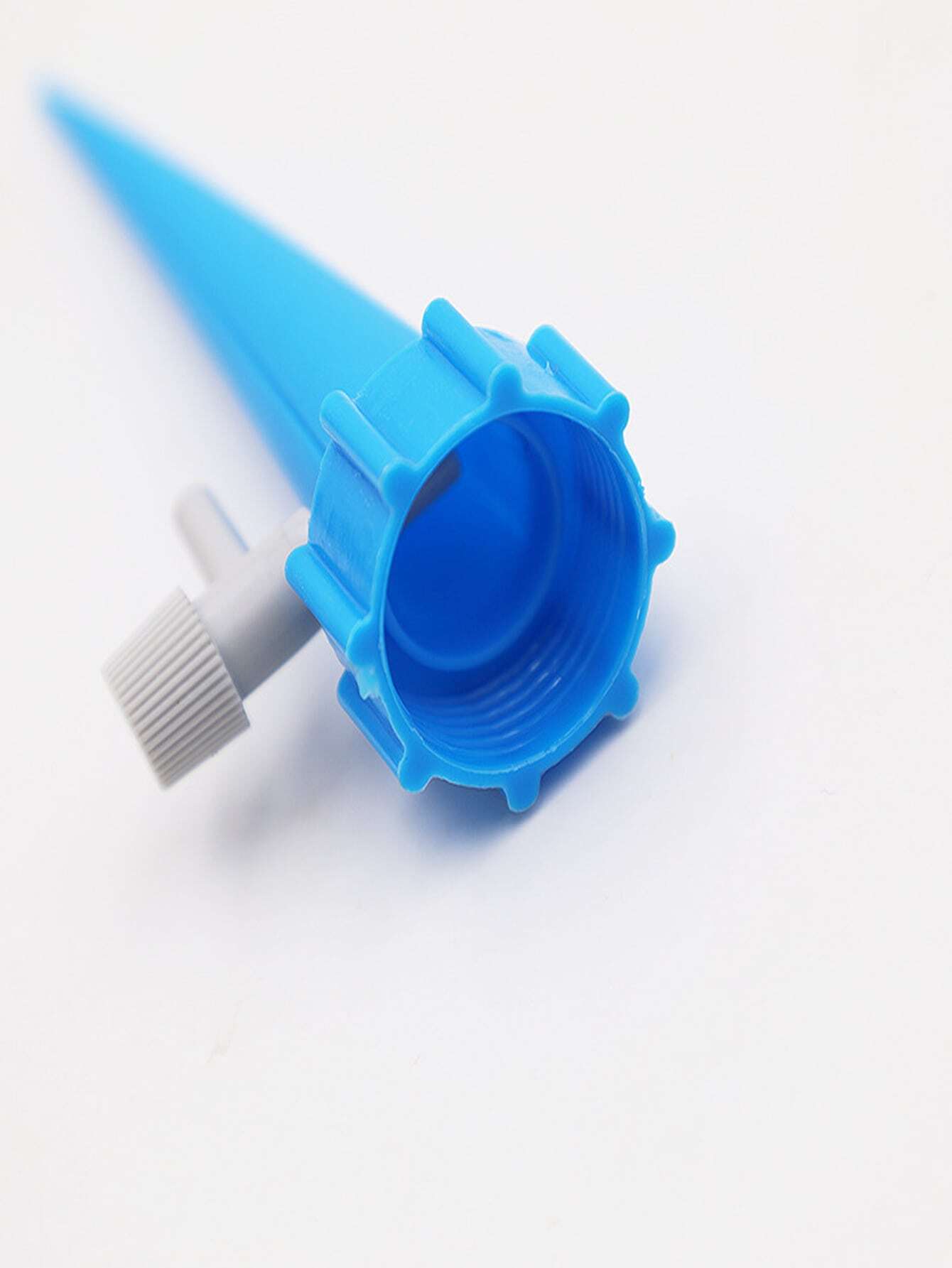 1pc Plastic Self Watering Device