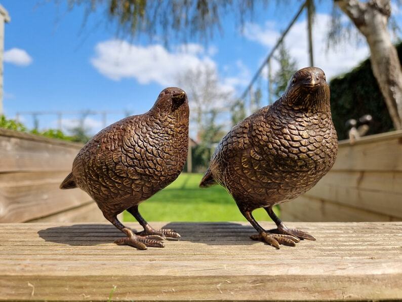 Pair of bronze birds - Garden  ornaments - Bronze quail